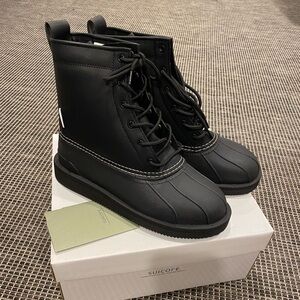 Suicoke, brand new waterproof boots, size 8-9 women’s